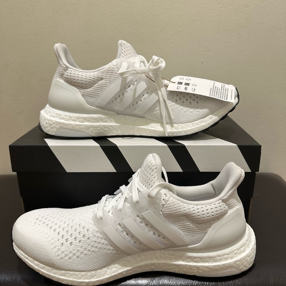 NIB Women adidas Ultraboost 1.0 Shoes Cloud White HQ4207 - Picture 6 of 7